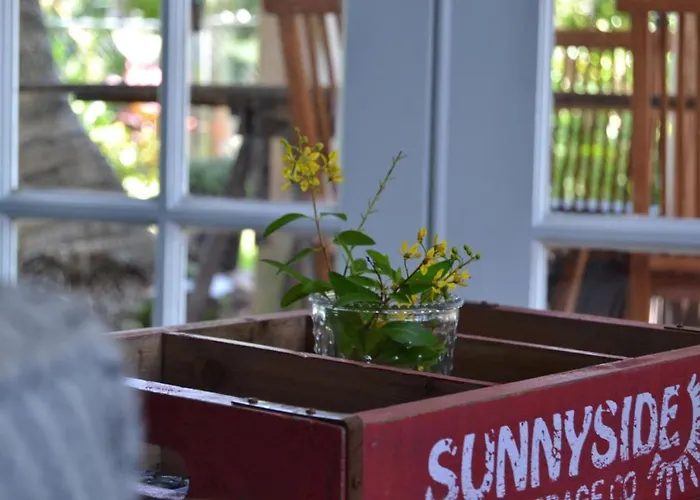 Garden Studio Just Minutes To Naples Sandy Beaches